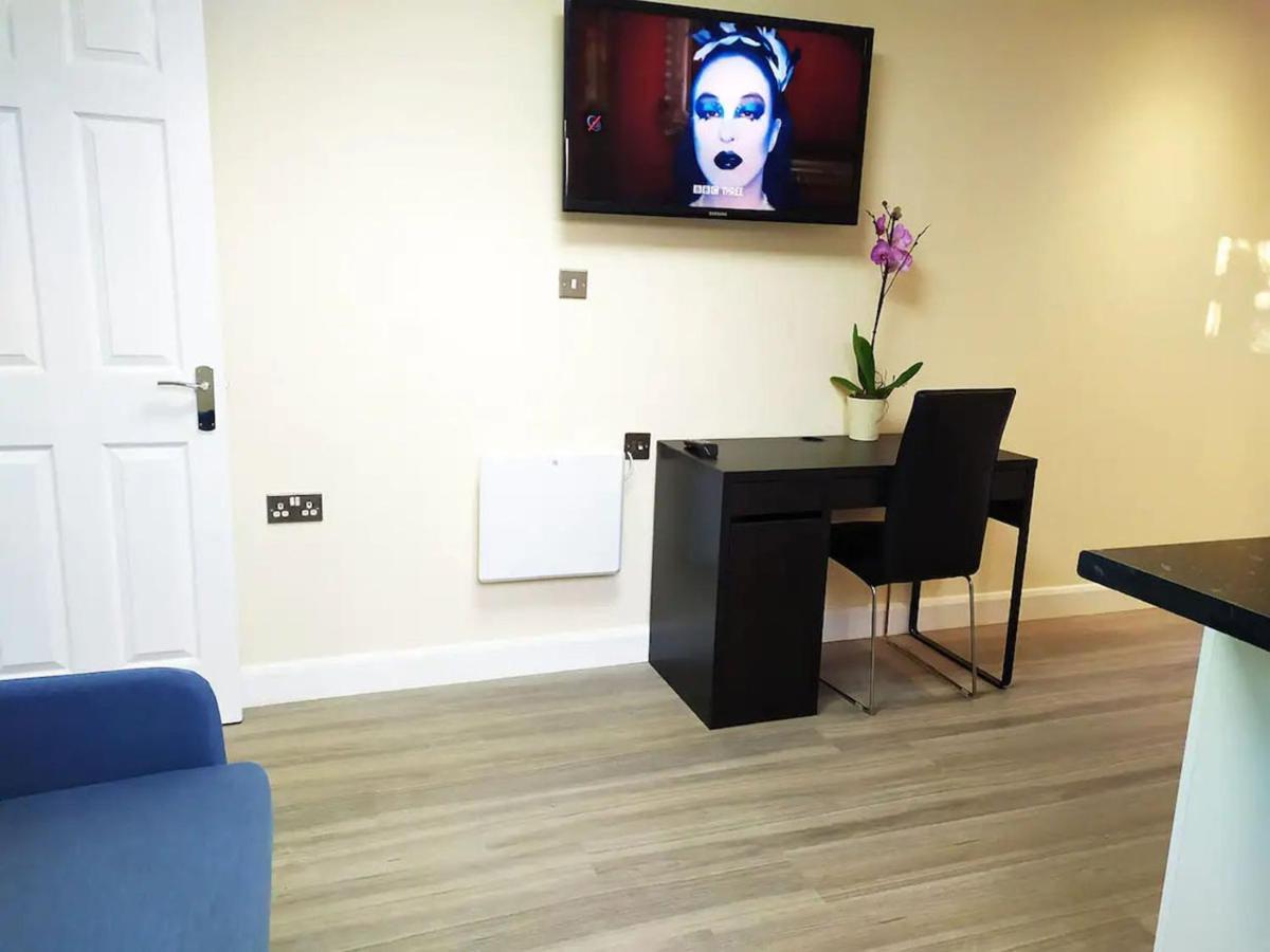 The Beech Flat - Self Contained One Bedroom Flat With Parking Oxford Exterior photo