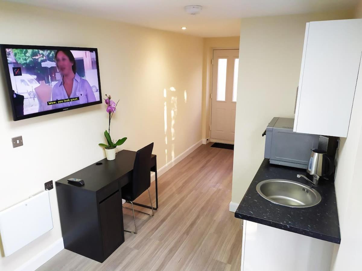 The Beech Flat - Self Contained One Bedroom Flat With Parking Oxford Exterior photo
